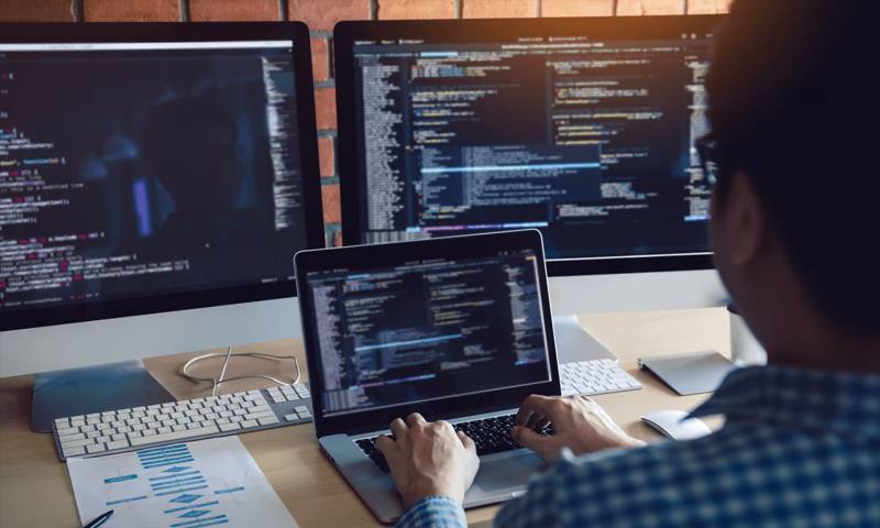 数据科学选型：R与Python如何赋能丹凤县网站建设？